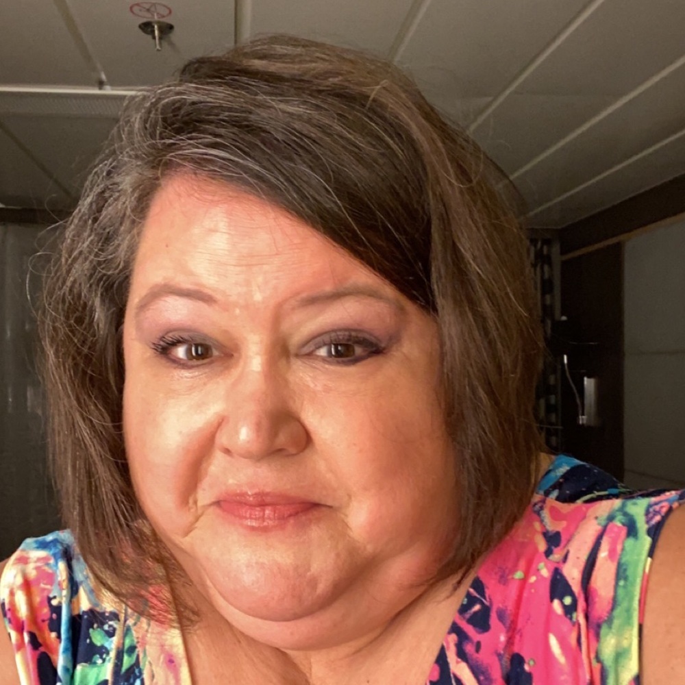 Meet your Posher, Charna